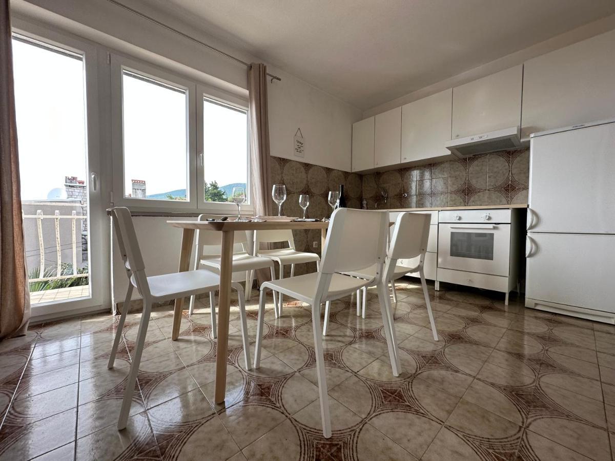 Apartments Matejcic Crikvenica Exteriör bild