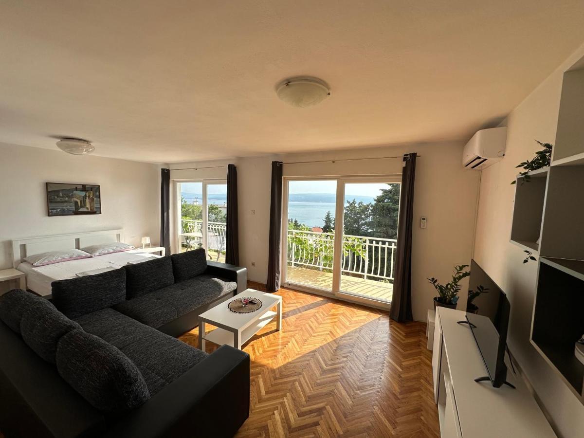 Apartments Matejcic Crikvenica Exteriör bild