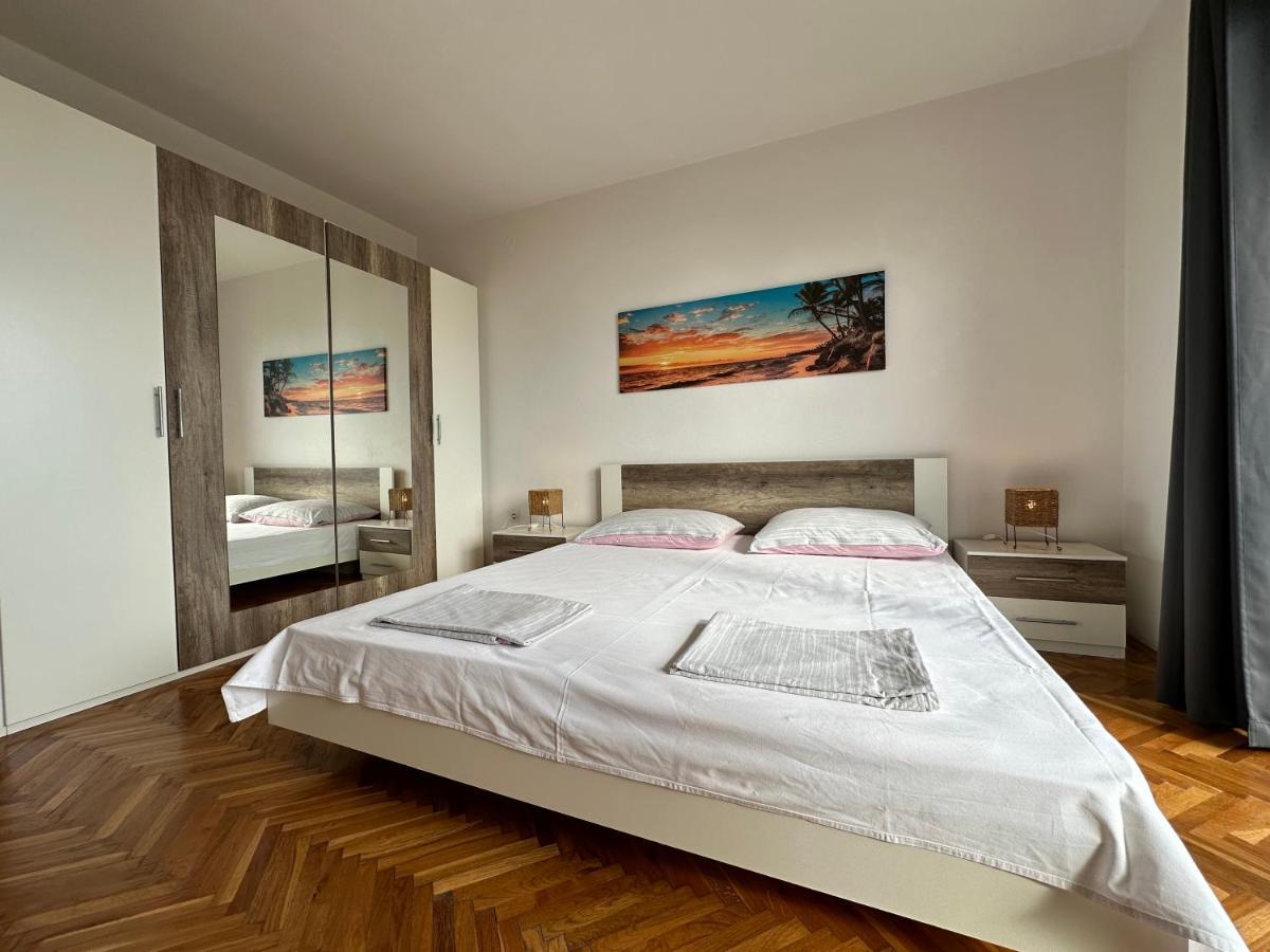 Apartments Matejcic Crikvenica Exteriör bild