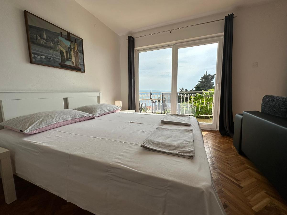 Apartments Matejcic Crikvenica Exteriör bild